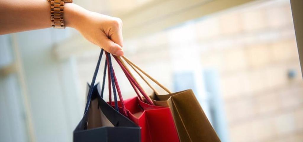 Στα €12,86 δισ. ο τζίρος για το λιανεμπόριο το γ' τρίμηνο 2020 Στα €12,86 δισ. ο τζίρος για το λιανεμπόριο το γ' τρίμηνο 2020